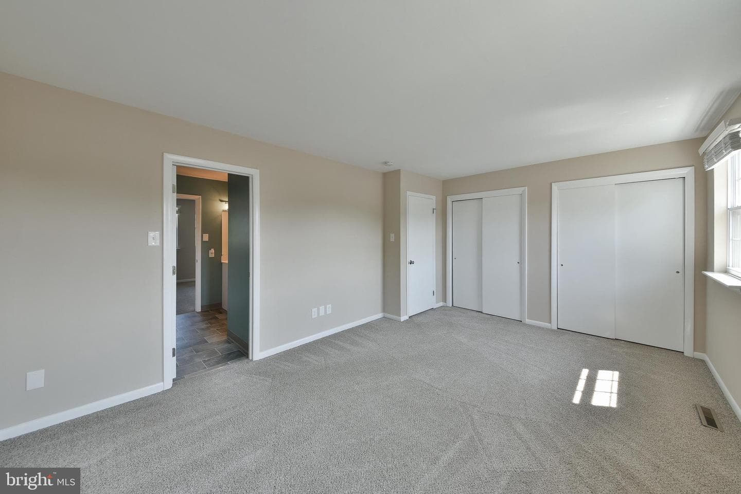 125 N Station Street photo 16