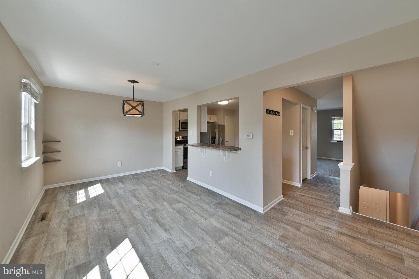 125 N Station Street photo 5