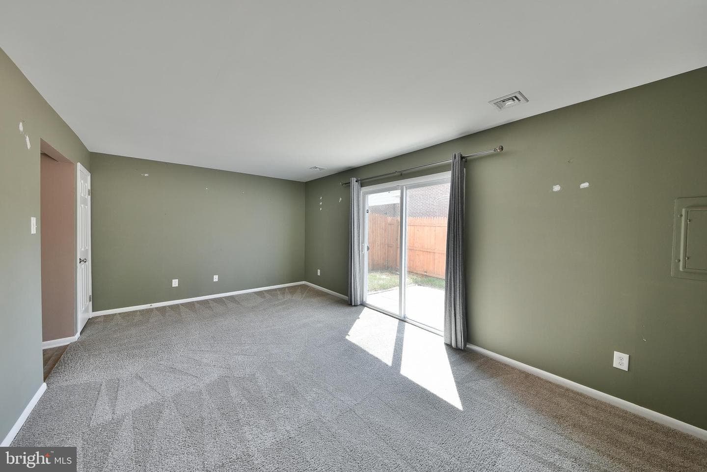 125 N Station Street photo 7