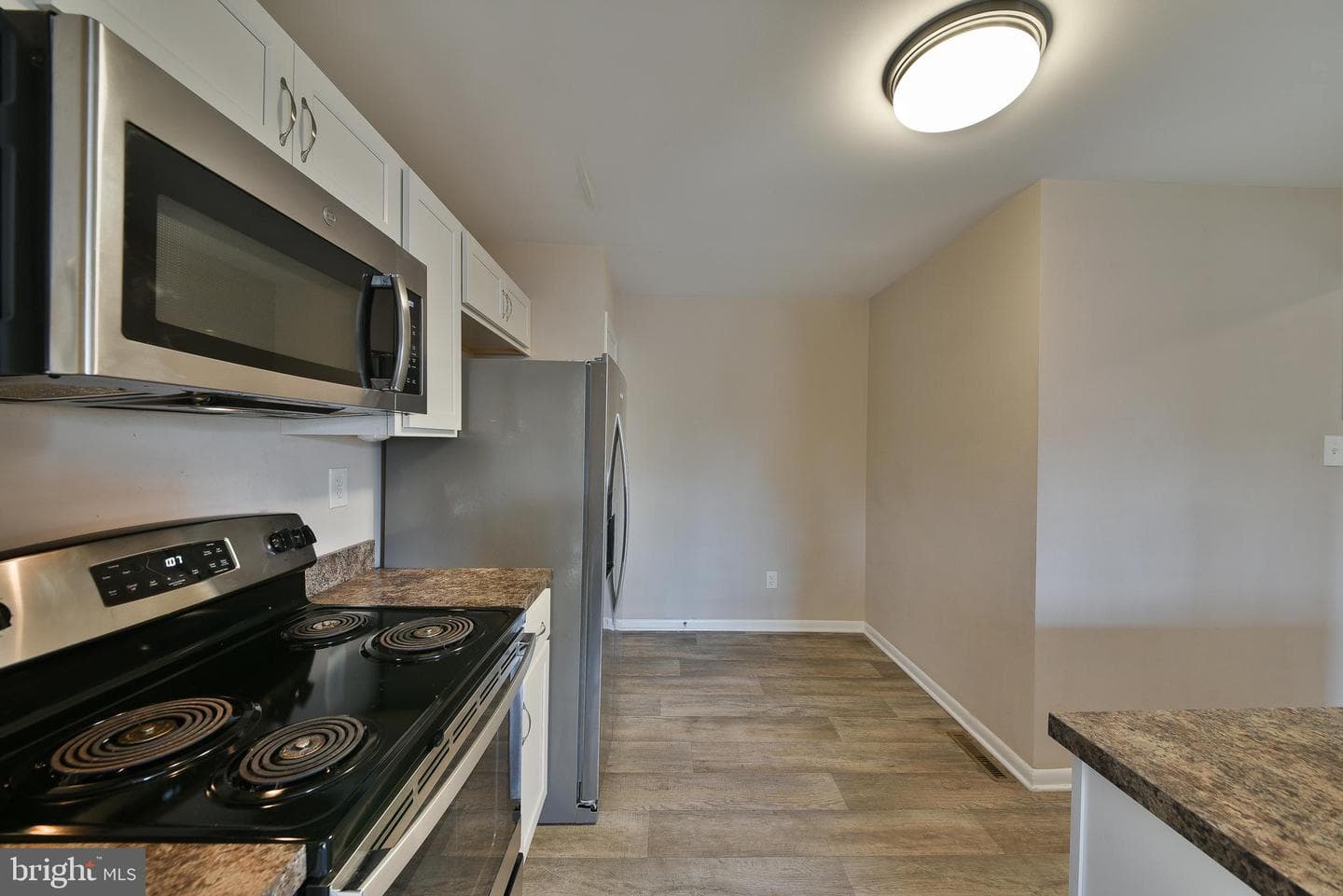 125 N Station Street photo 9