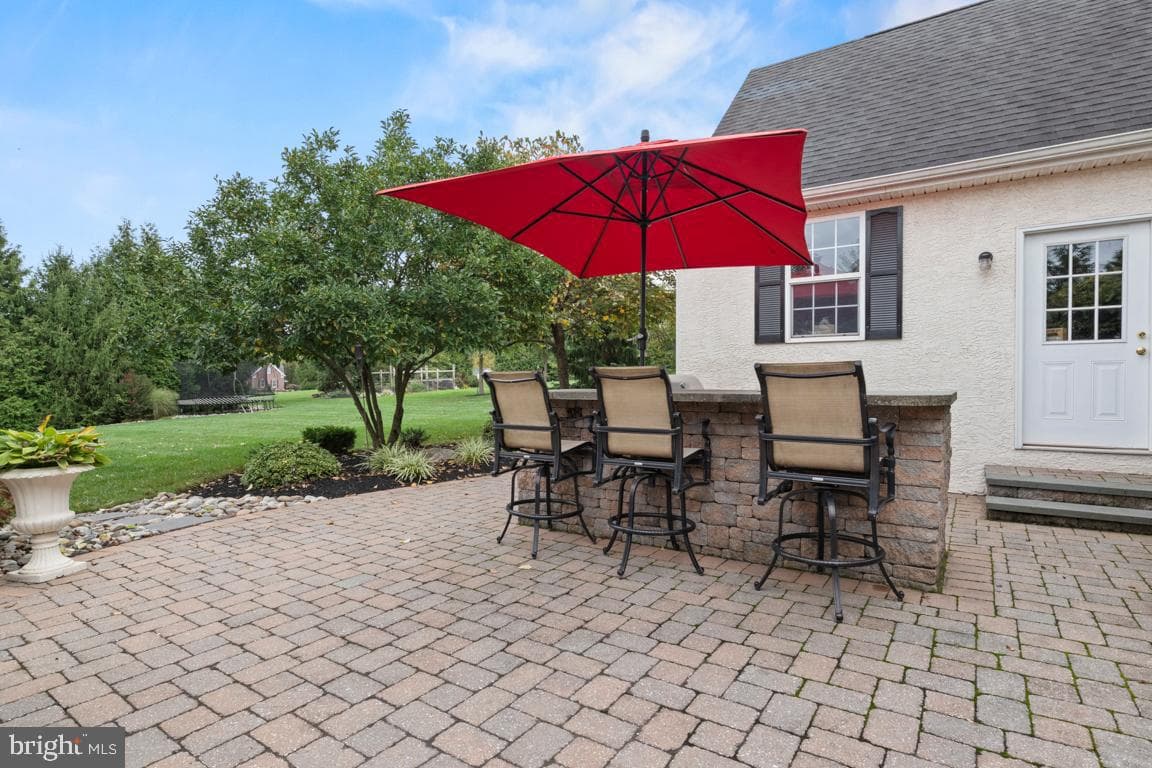 579 Hawthorne Lane photo 47
