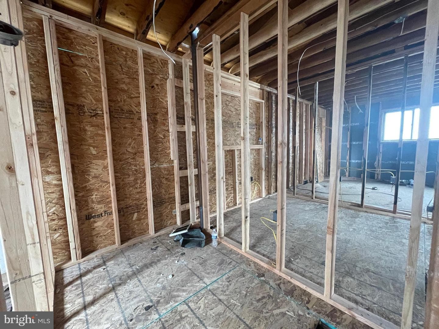 1230 Hall Avenue photo 10