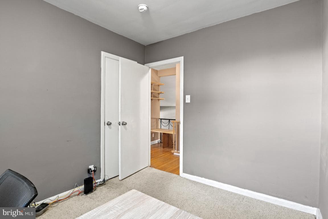 2906 N Wales Road photo 13