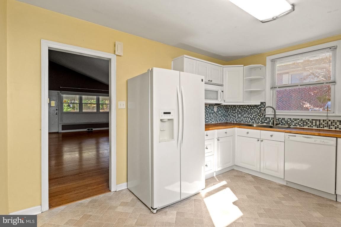 2906 N Wales Road photo 9