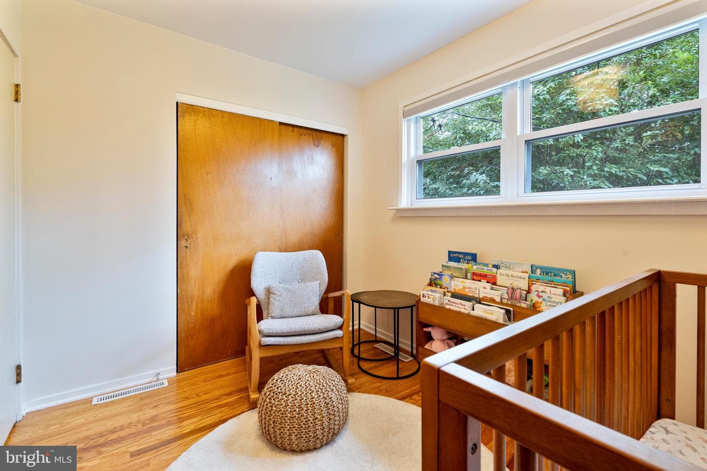418 Haywood Road photo 16