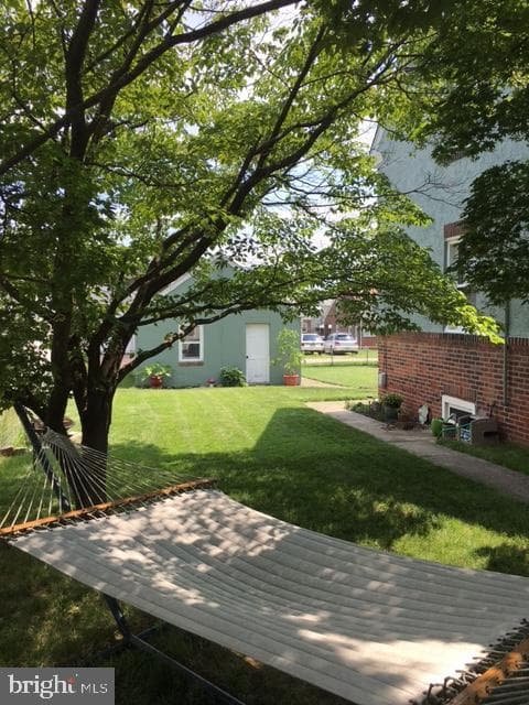 557 B St photo 2