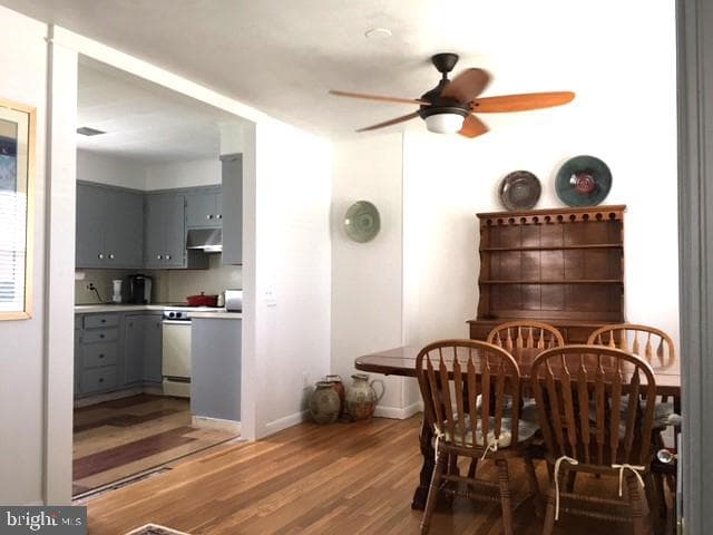 557 B St photo 6