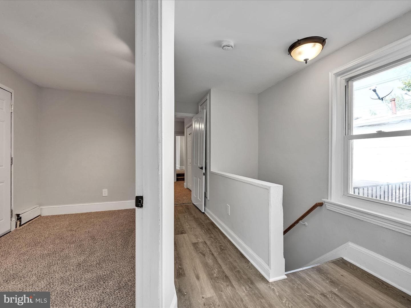 76 N York Street photo 22