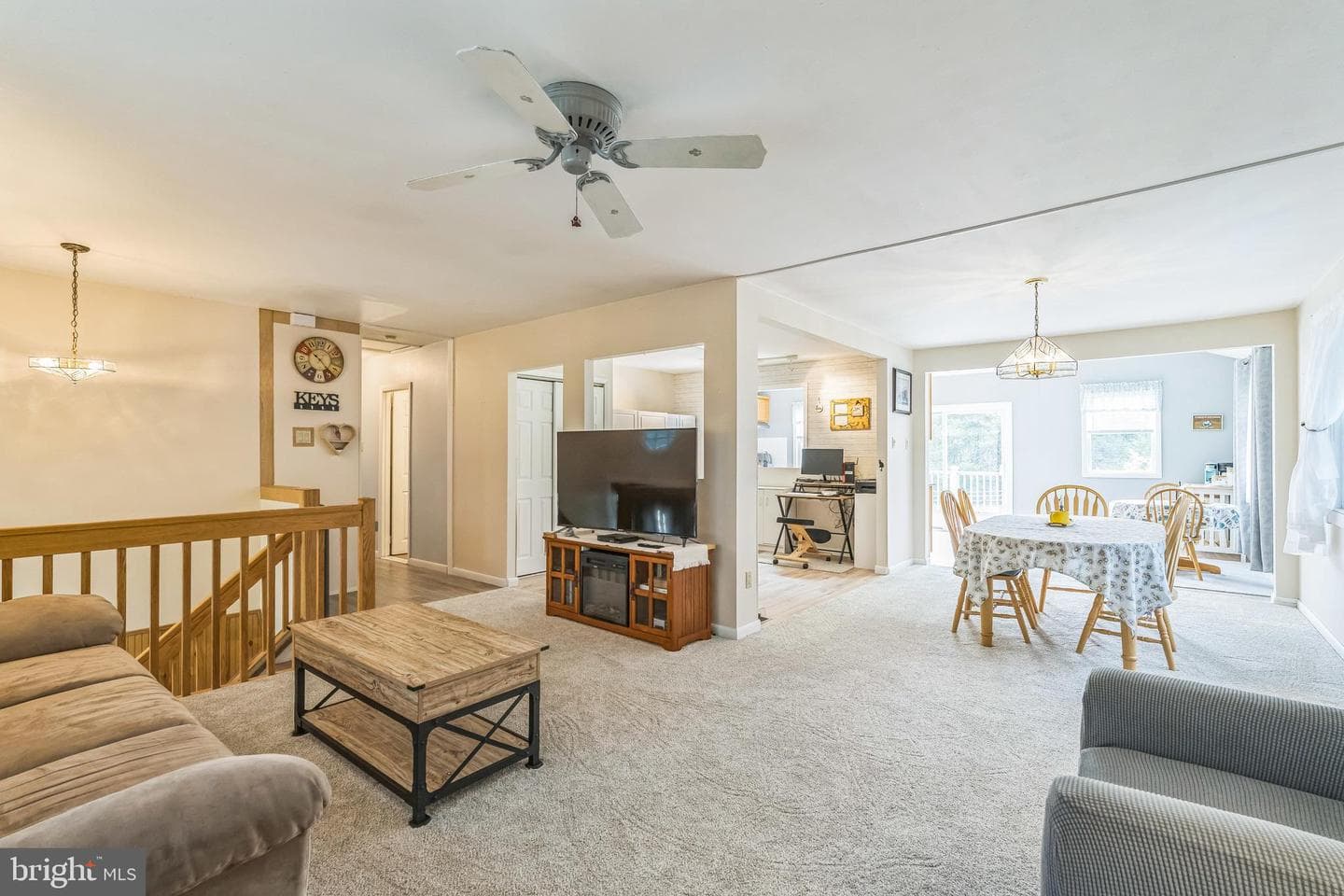 1505 Jill Road photo 5