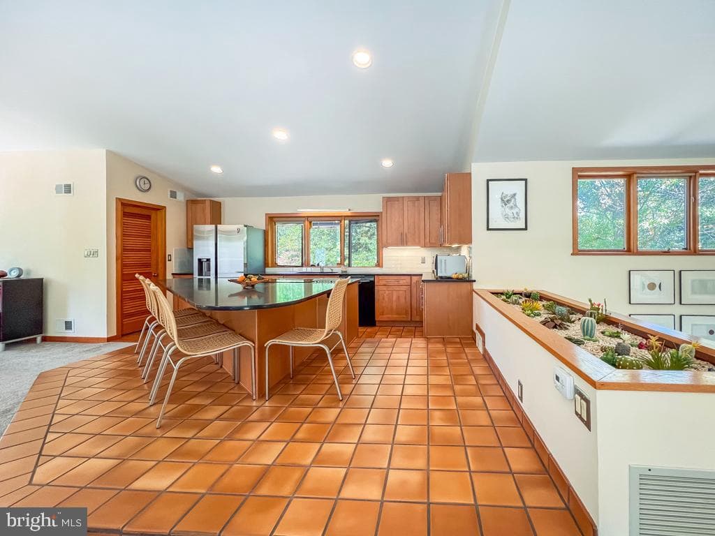 108 Old Oak Tree Road photo 13