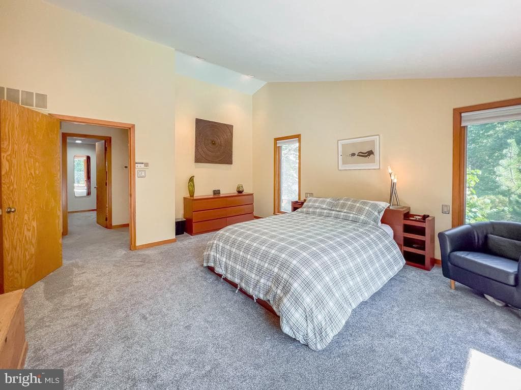 108 Old Oak Tree Road photo 24