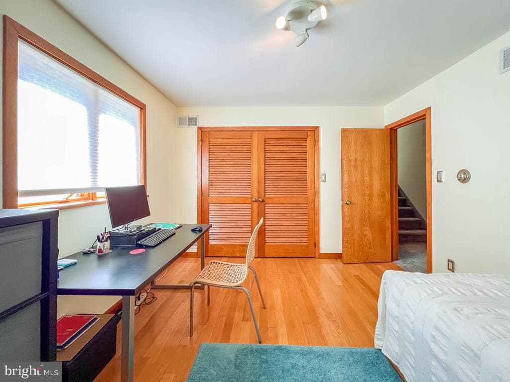 108 Old Oak Tree Road photo 32