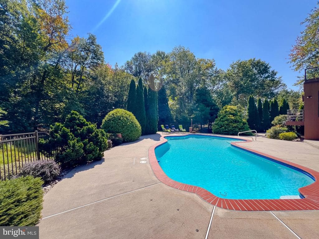 108 Old Oak Tree Road photo 43