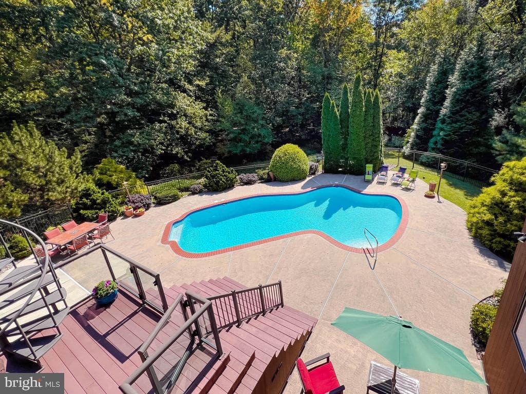 108 Old Oak Tree Road photo 52