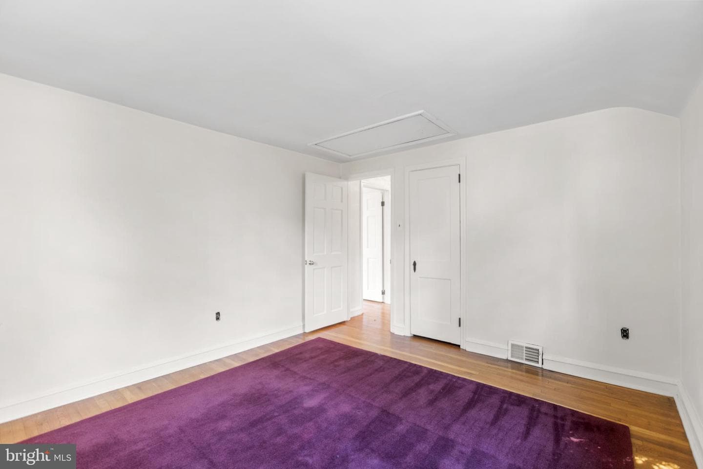 974 Valley Road photo 32