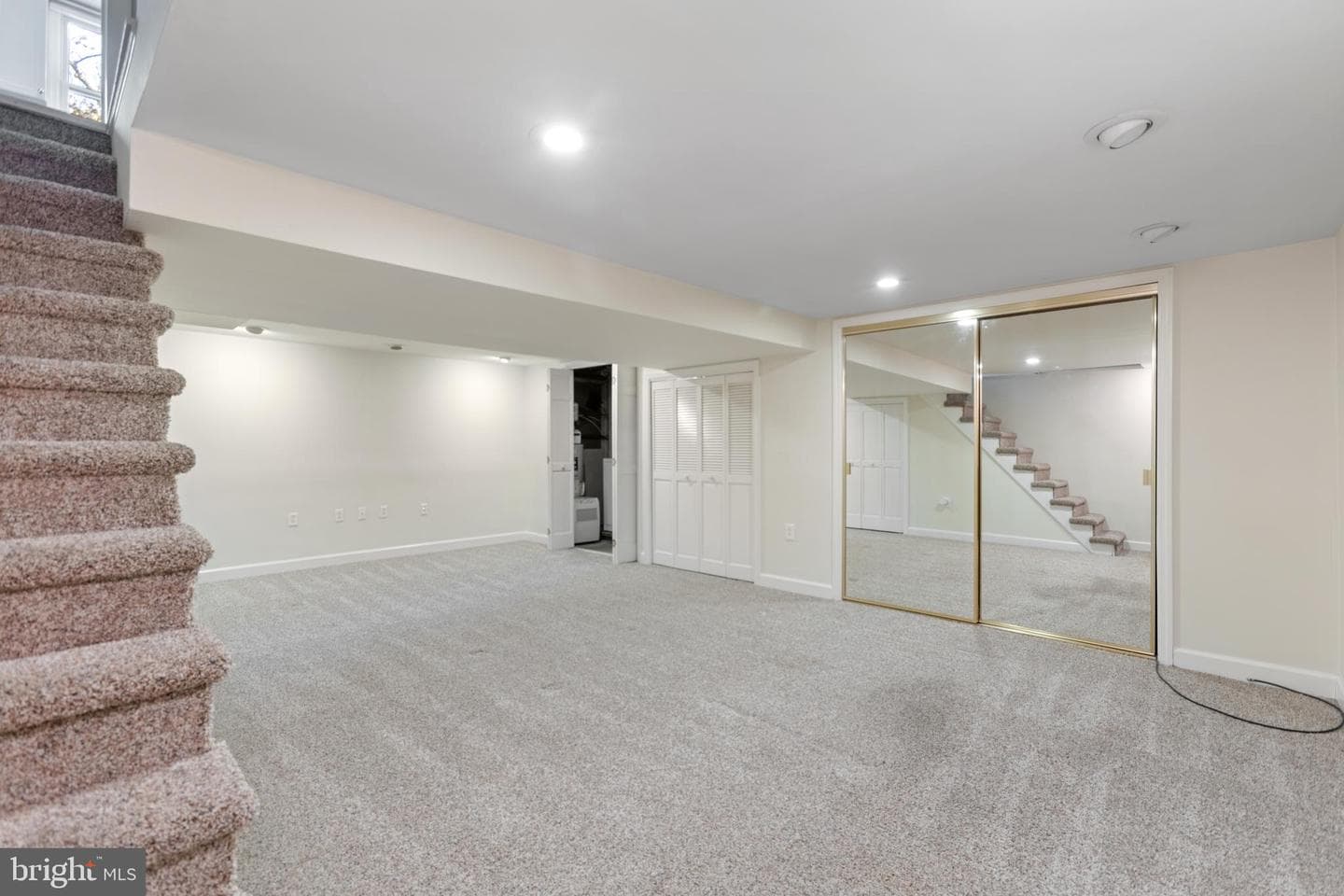 974 Valley Road photo 36