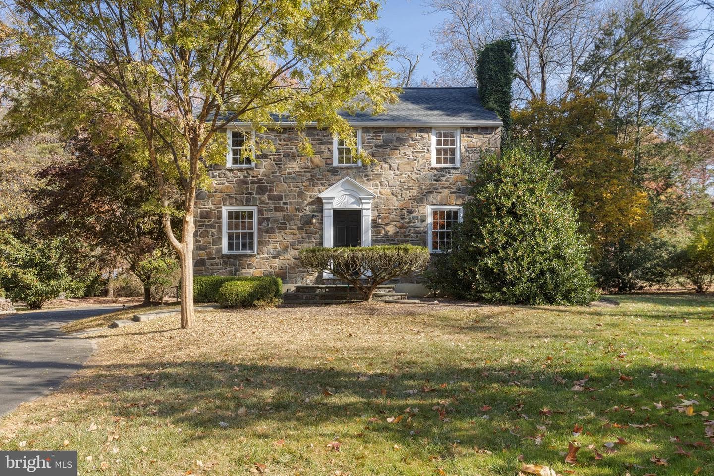 974 Valley Road photo 4