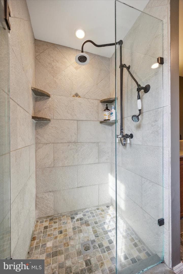 85 Bragg Road photo 37