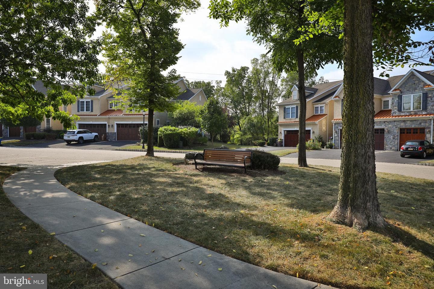 104 Carriage Court photo 33