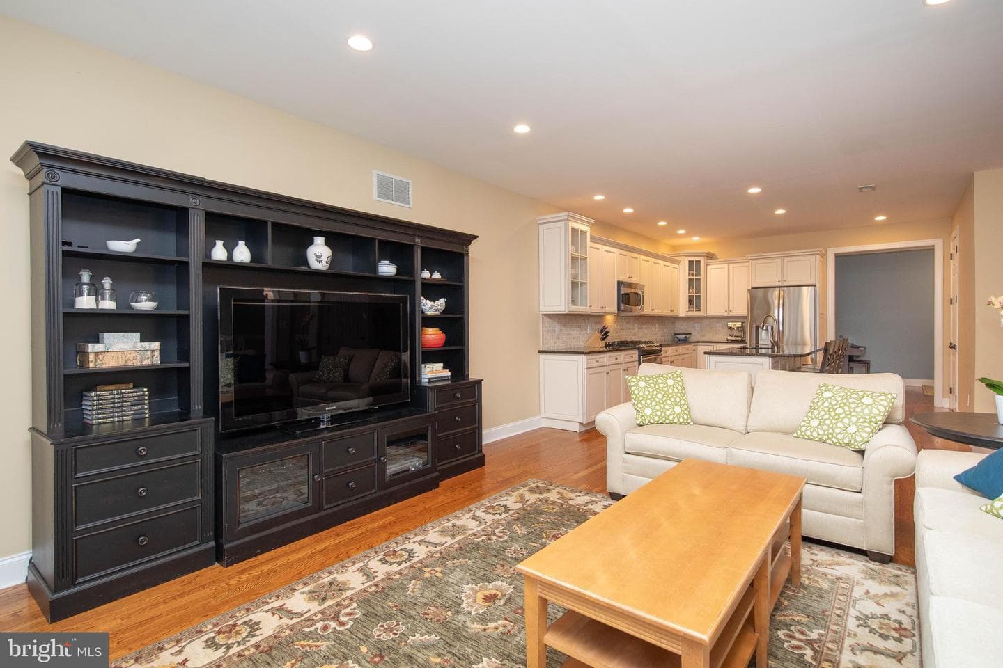 104 Carriage Court photo 7