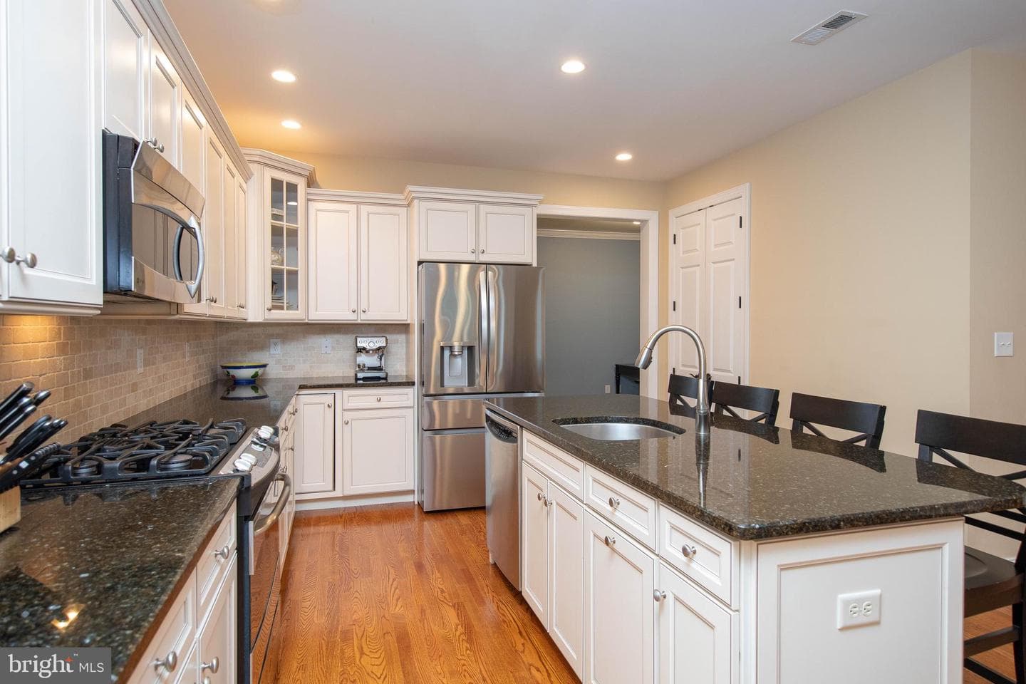 104 Carriage Court photo 8