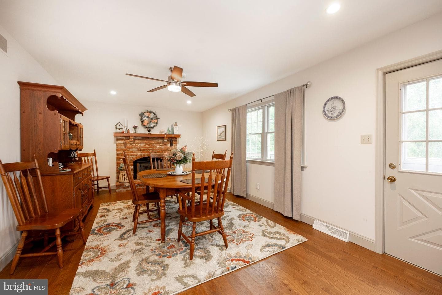 1364 W Campbell Road photo 18