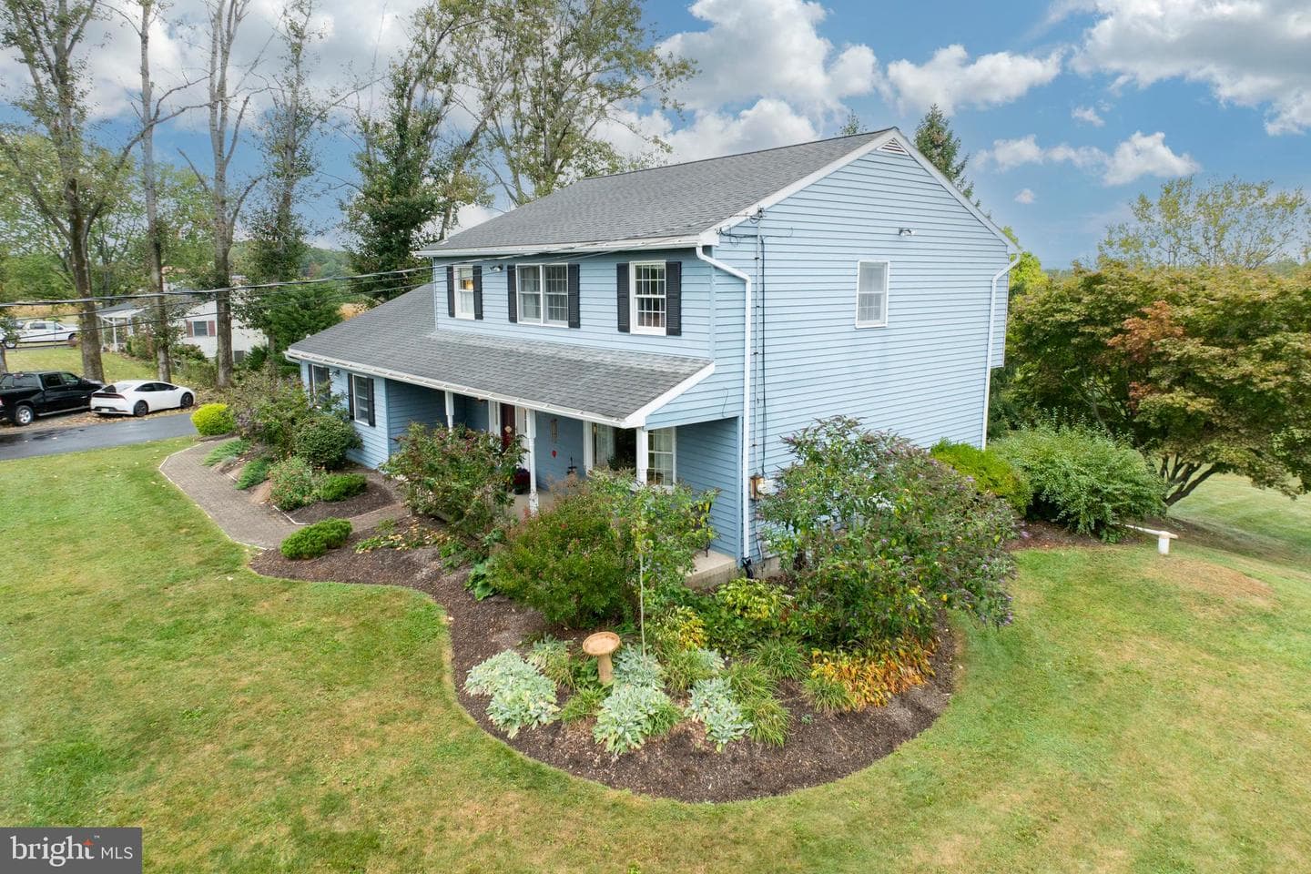 1364 W Campbell Road photo 2