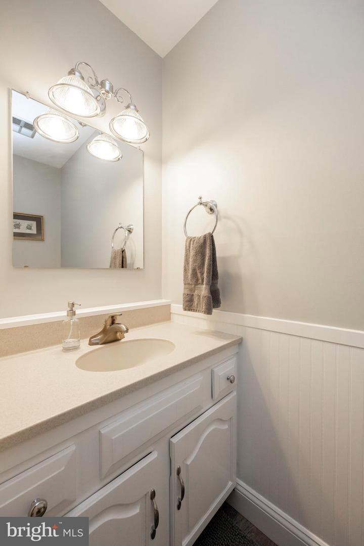 1364 W Campbell Road photo 25