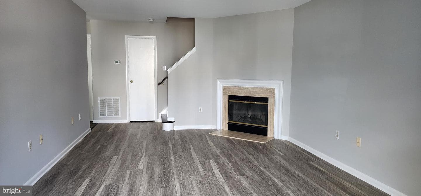 3203 Hemmingway Drive photo 4