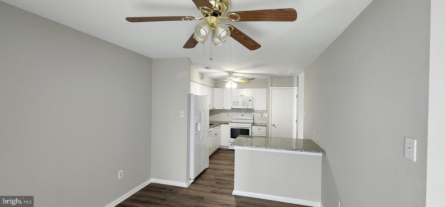 3203 Hemmingway Drive photo 8