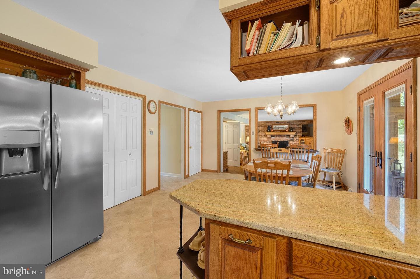 1375 Cinnamon Drive photo 24