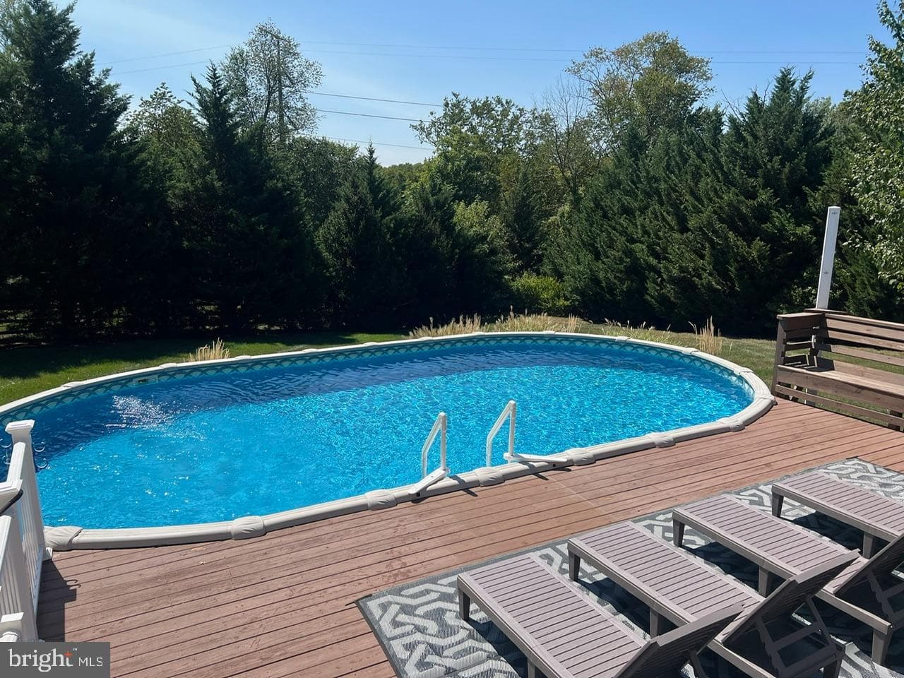 42 Walters Lane photo 34