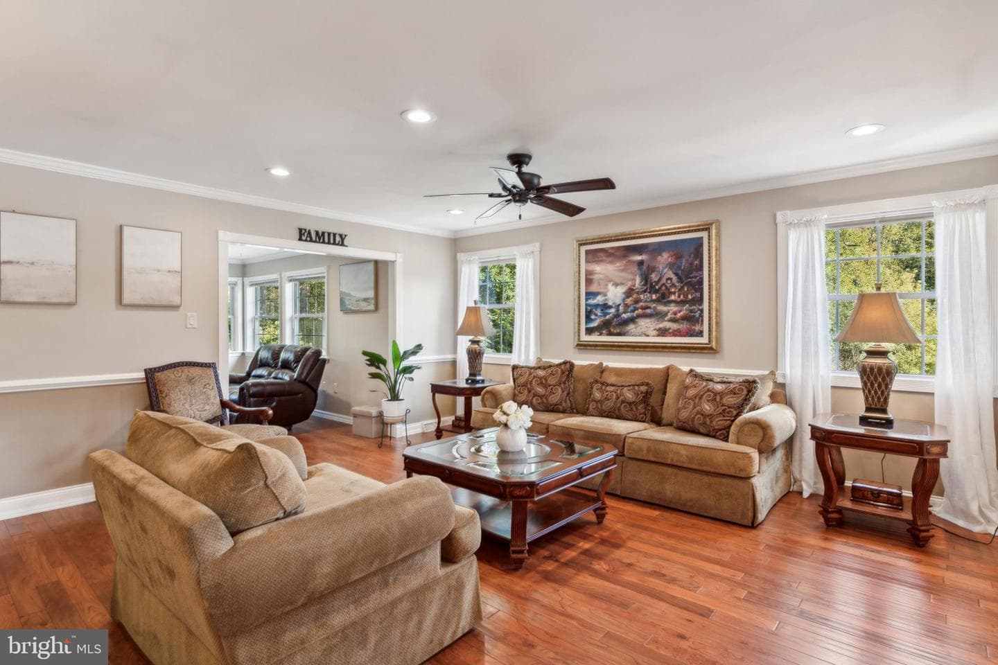 42 Walters Lane photo 9