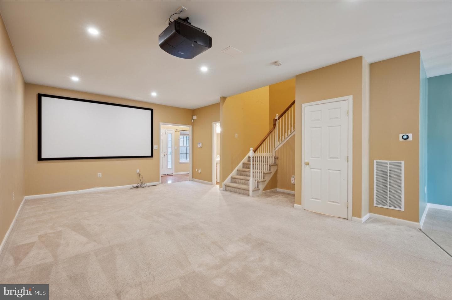 129 Fairway Lane photo 2
