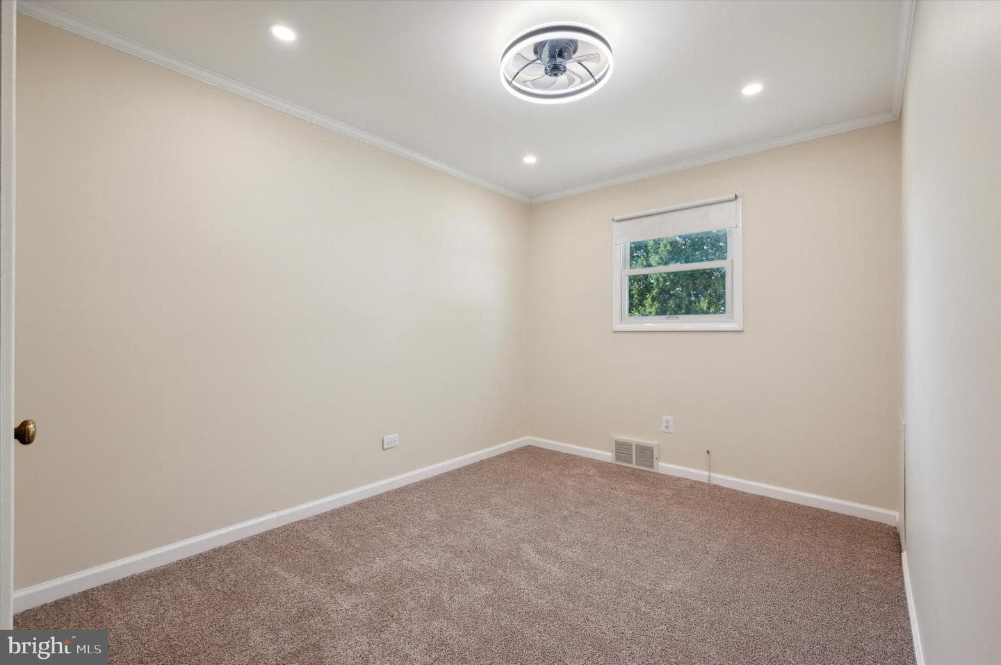 2908 Turner Avenue photo 11