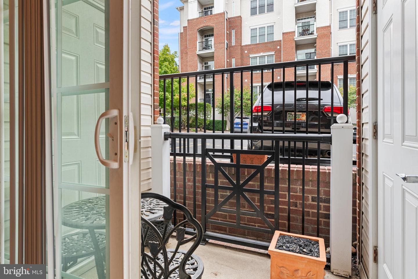 350 W Elm Street #3104 photo 17