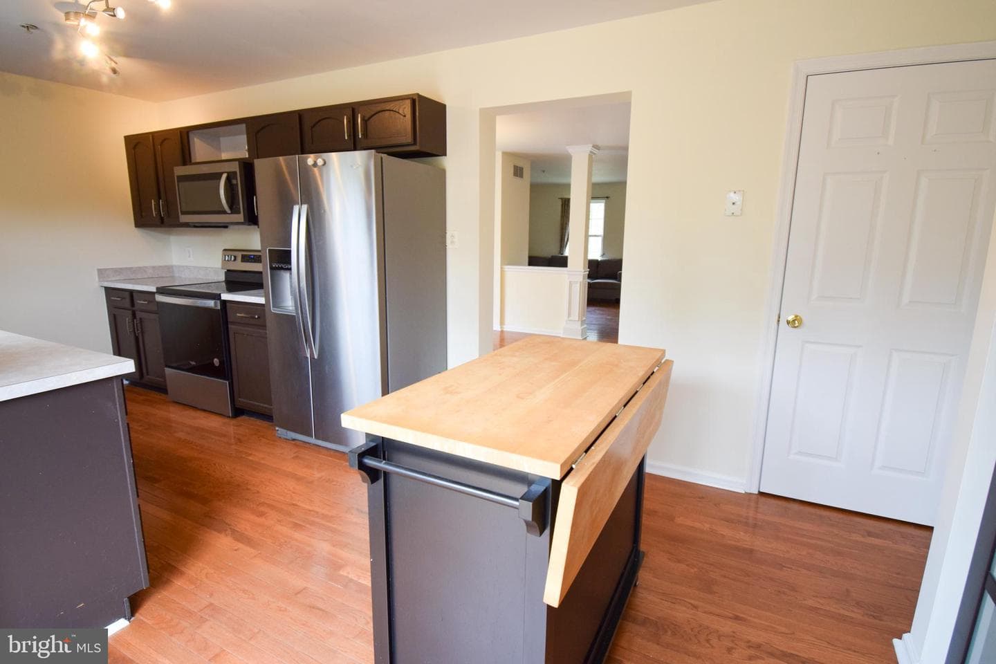 336 Girard Avenue photo 10
