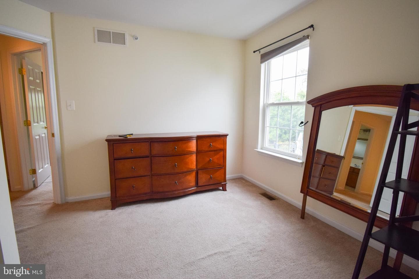 336 Girard Avenue photo 18
