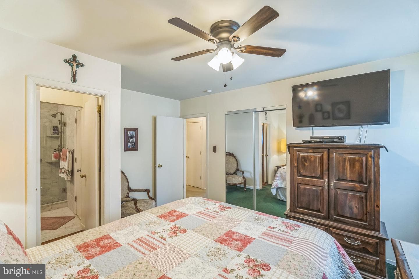 47 Brimfield Road photo 10