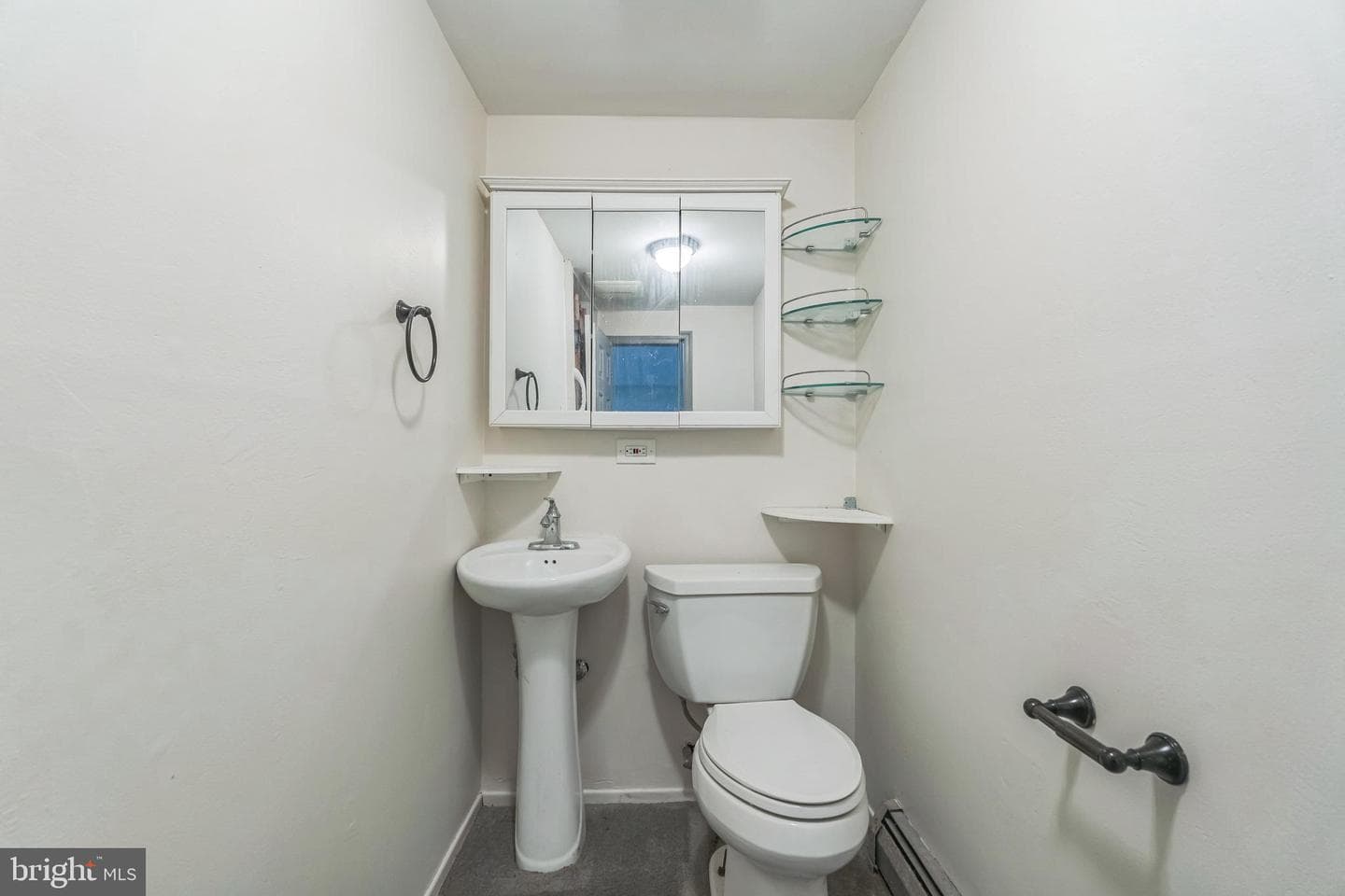 47 Brimfield Road photo 16
