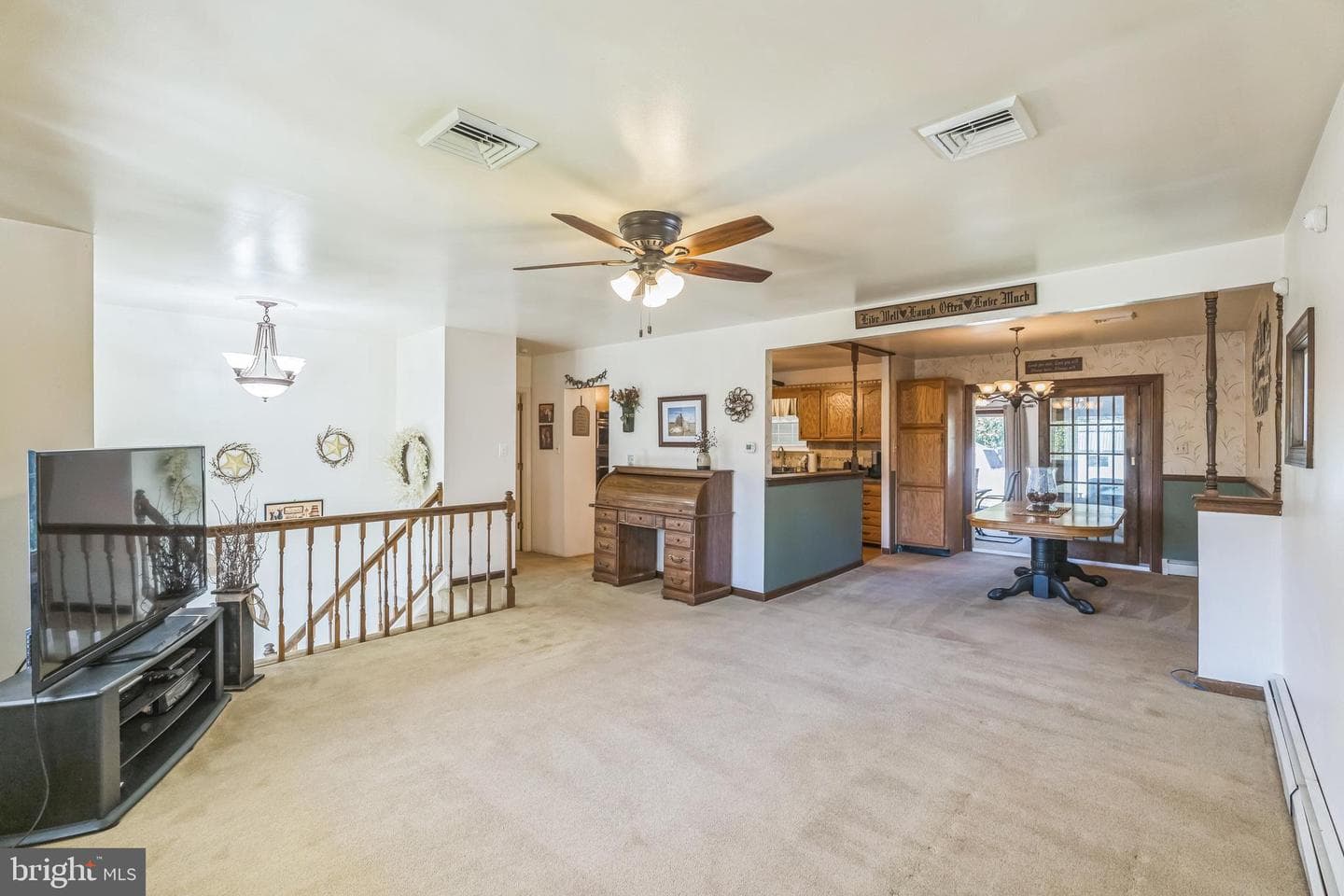 47 Brimfield Road photo 3
