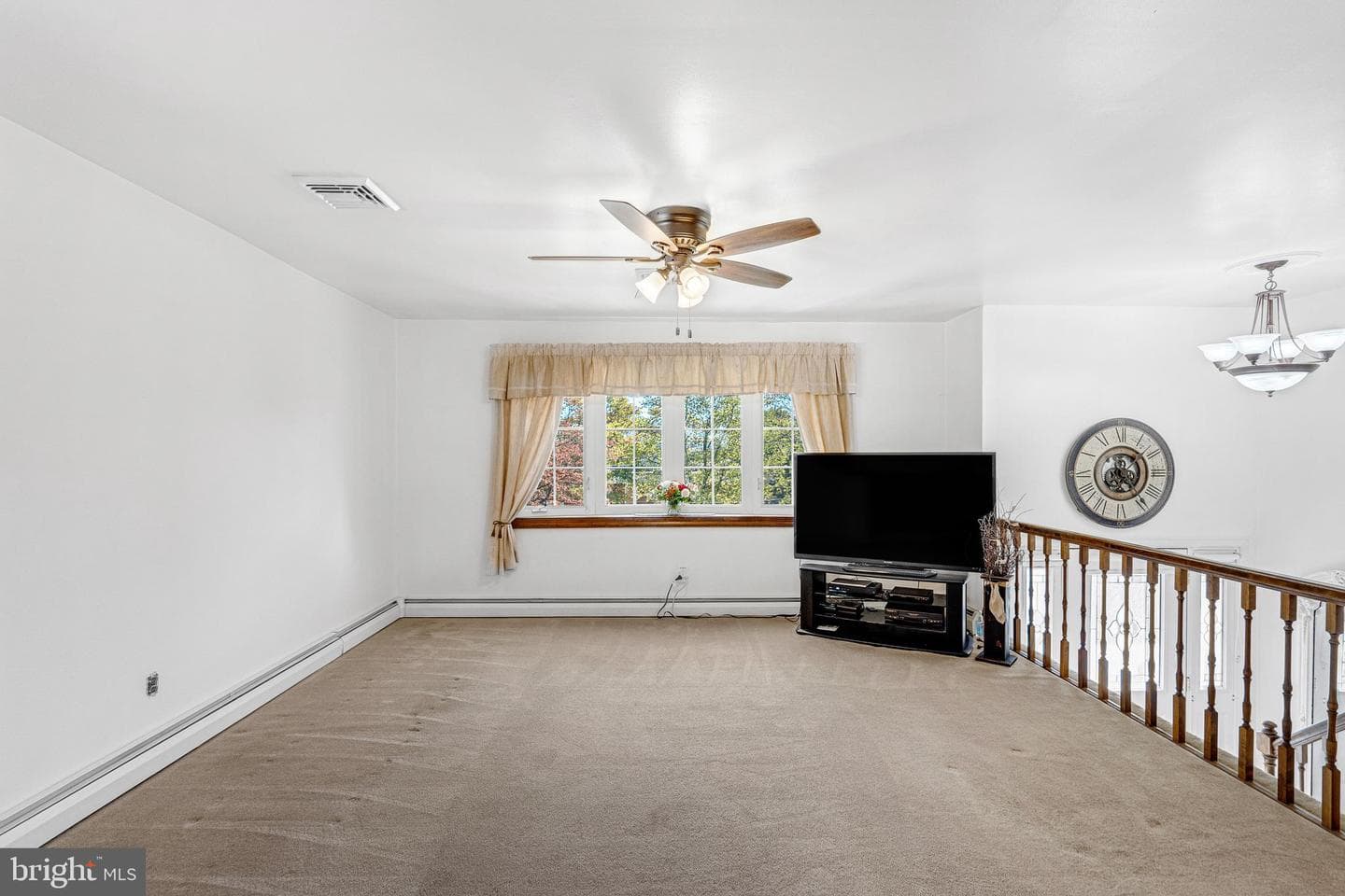 47 Brimfield Road photo 4