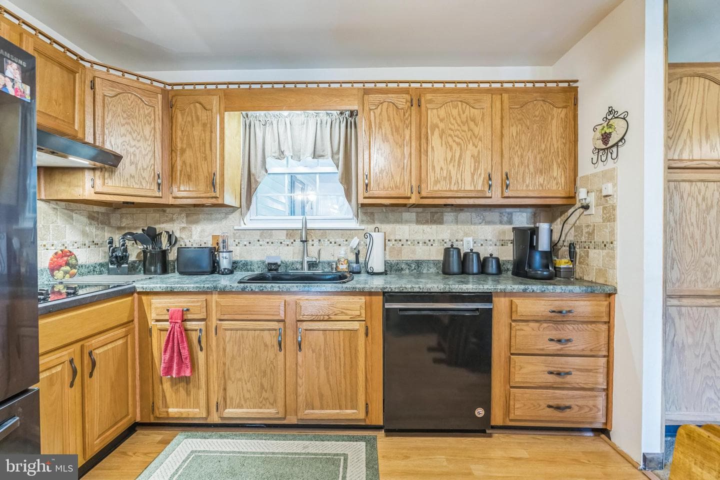 47 Brimfield Road photo 6