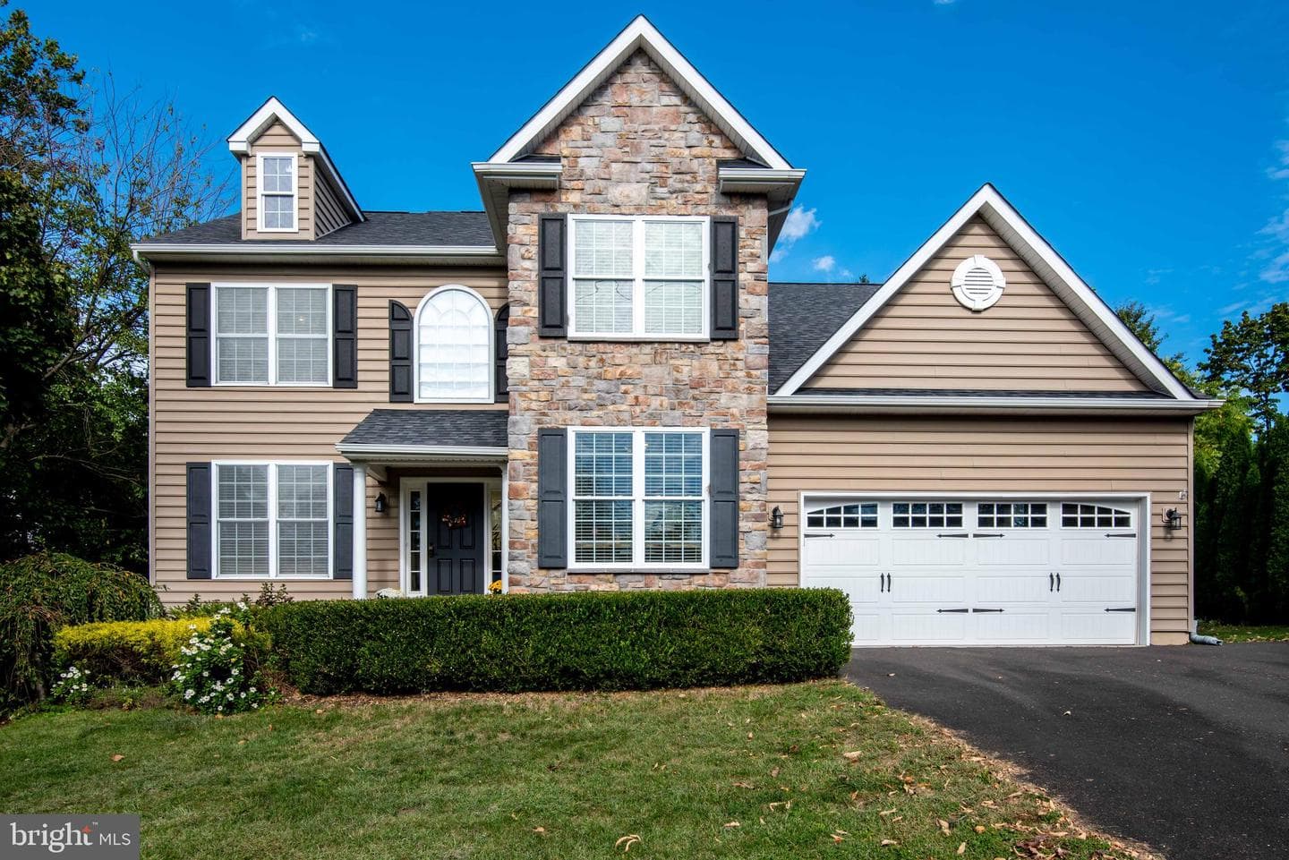 503 Evergreen Road photo 1