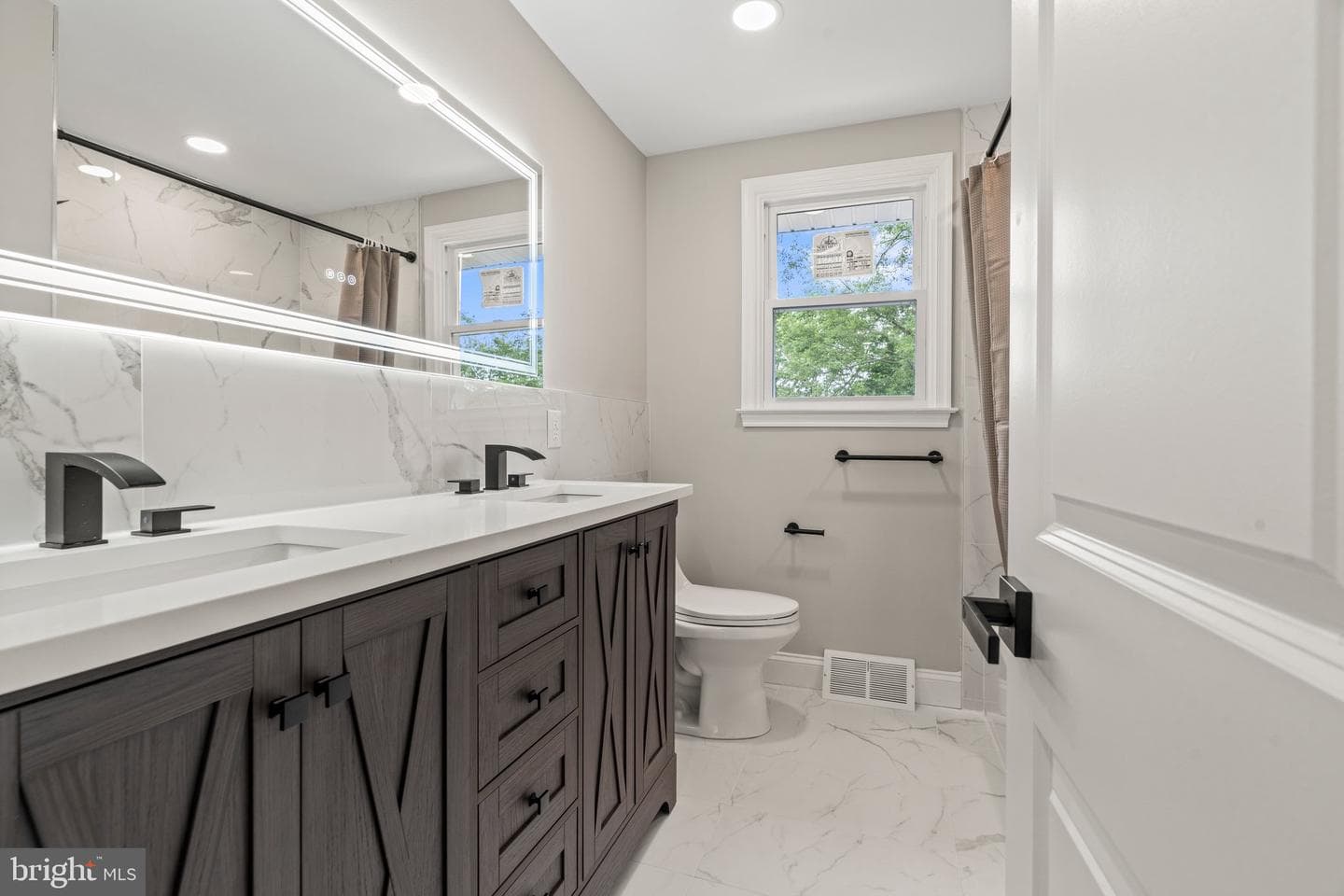 8806 Wainwright Road photo 21