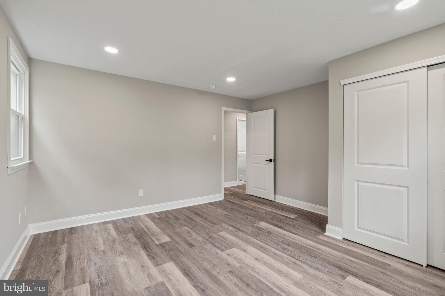 8806 Wainwright Road photo 25