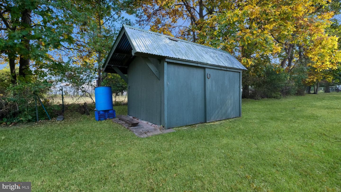 2951 Artmar Road photo 25