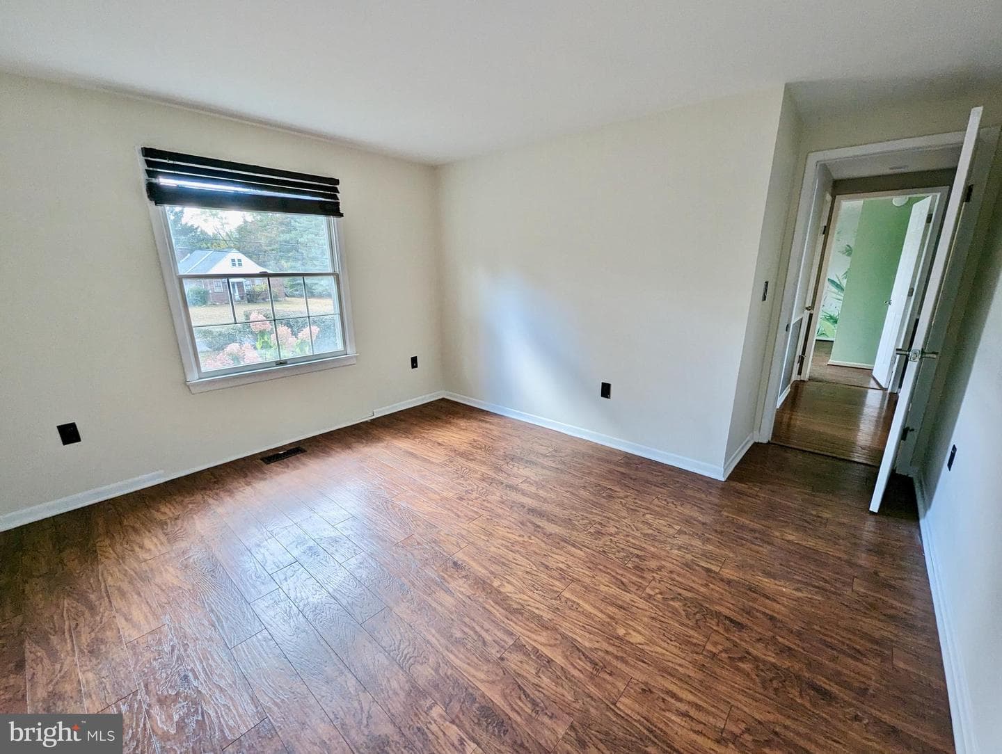 1407 Maple Avenue photo 12