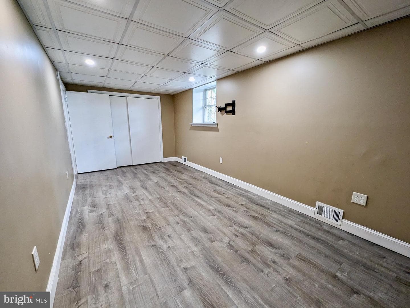 1407 Maple Avenue photo 19
