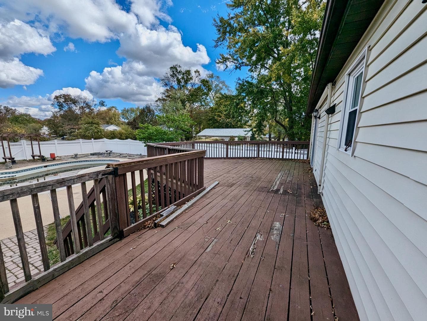 1407 Maple Avenue photo 22